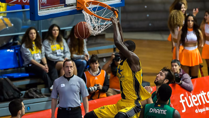 “Petit” Niang formará parte de la primera plantilla del Iberostar Tenerife