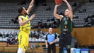 Actor secundario Arturs Zagars