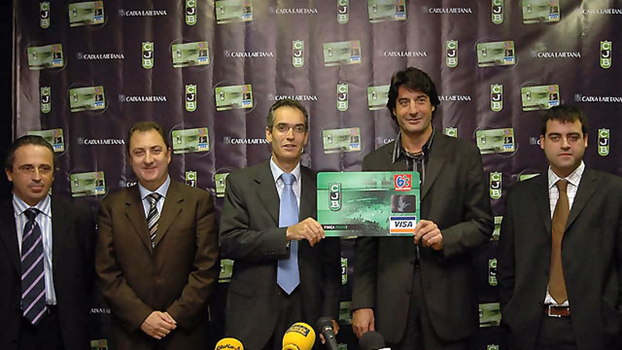 DKV Joventut y Caixa Laietana lanzan la nueva Visa ‘Forca Penya’