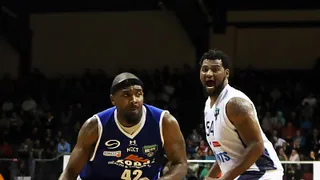 Kareem Johnson deja Lan Mobel. Llega a prueba el estudiantil Victor Serrano