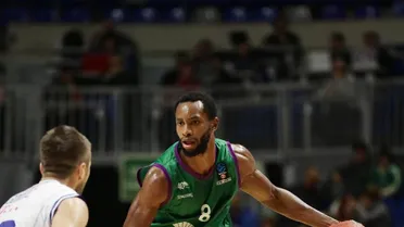 Un inconmensurable Kyle Fogg señala a Unicaja la clasificación al Top16