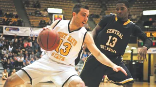 Congiusta, otro rookie para Cocinas.com; Dobos (2.20m) llega cedido desde el CAI