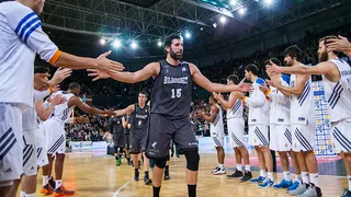 Miribilla ardió en apoyo a los MIB. Un señorial Real Madrid a lo suyo, 24 y subiendo