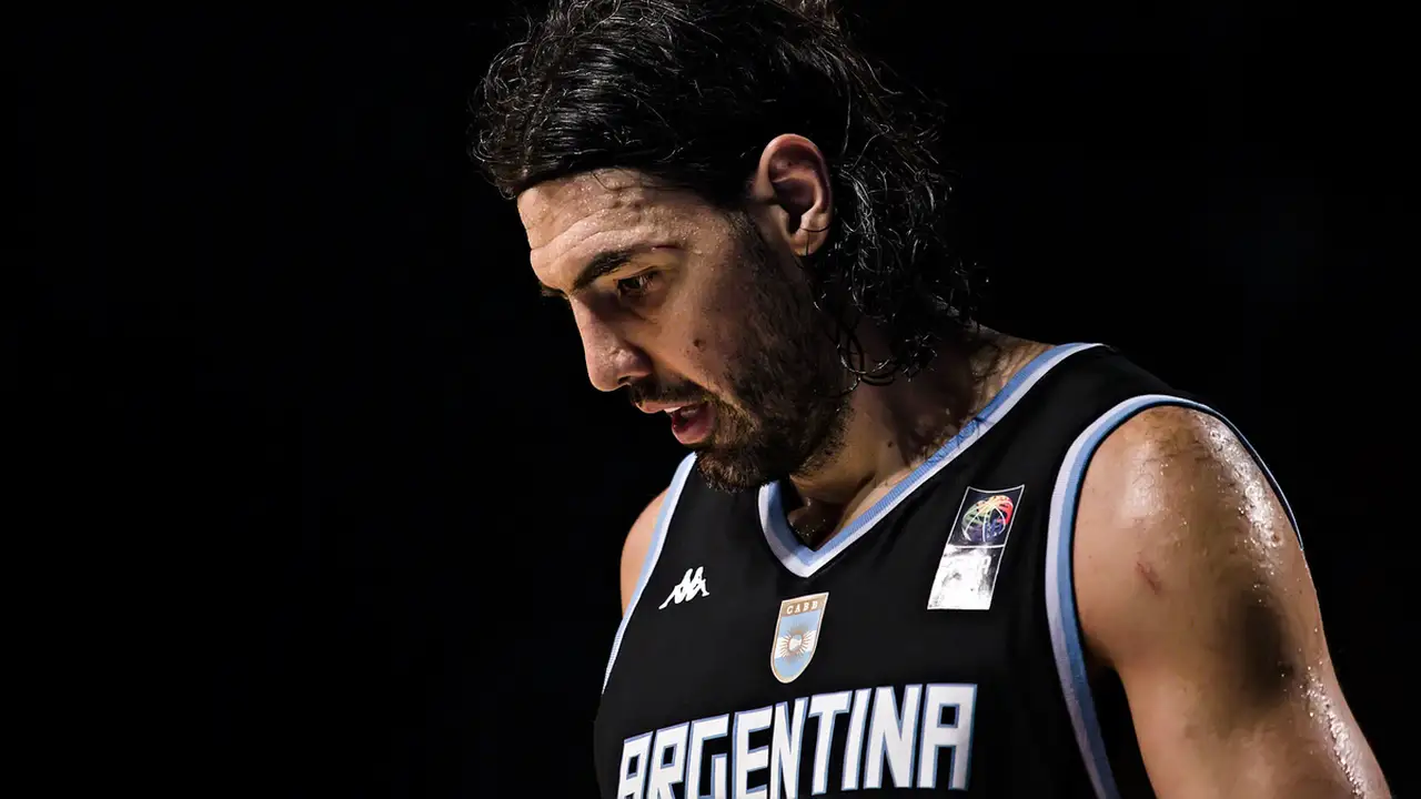 Luis Scola y Brandon Jennings, cortados en Nueva York