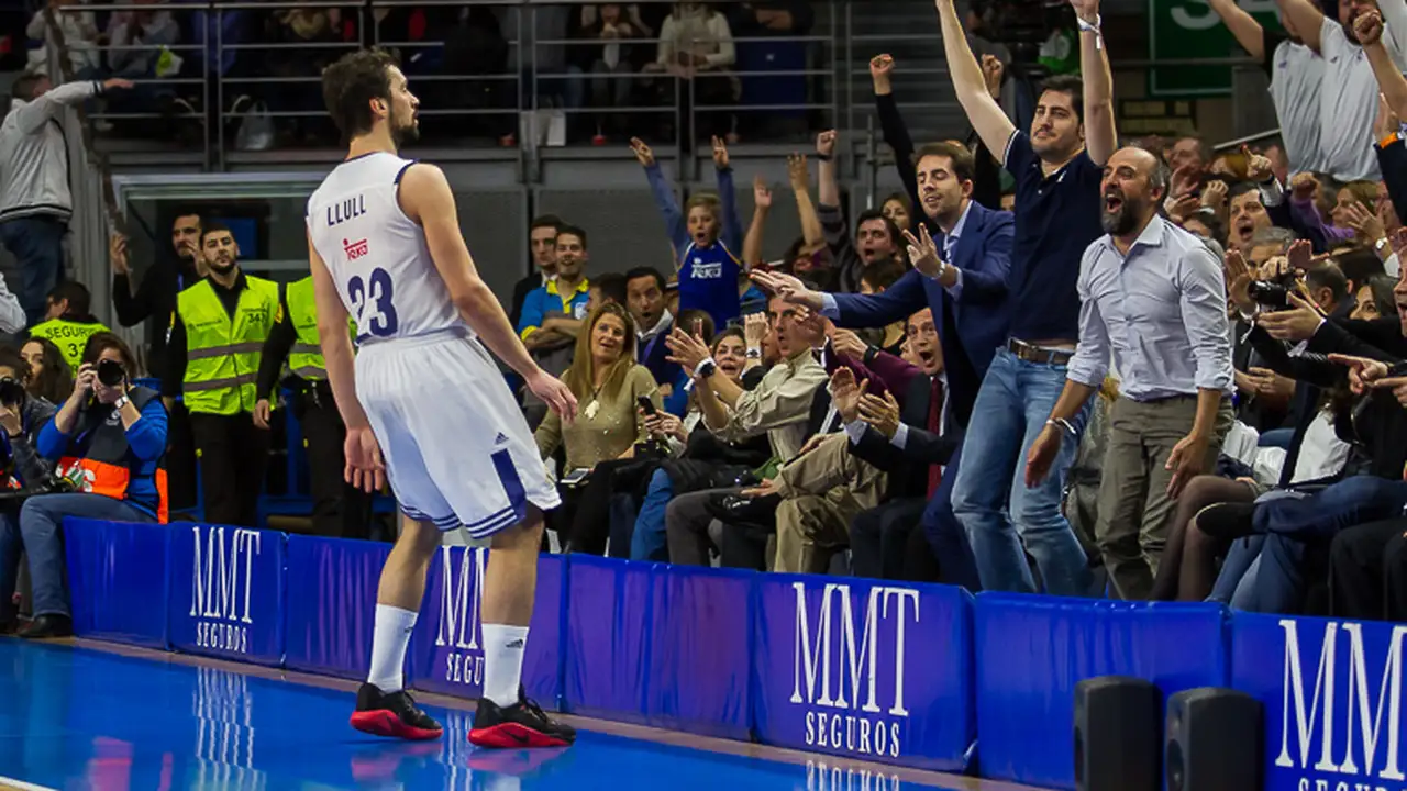 El Real Madrid domina un Clásico en el que el Barça Lassa tocó fondo (85-69)