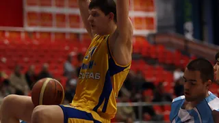 El Khimki juega con fuego pero la Selección de Galicia no le quema