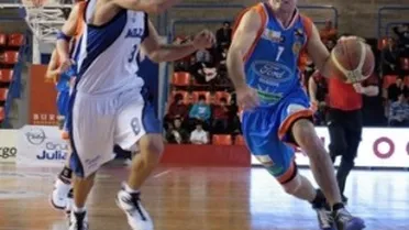 Adecco Oro – P.O (Semis III): Turner asalta el Rios Tejera y deja a Menorca con un pie en la final. Burgos confirma su candidatura en un partido serio ante Melilla para ponerse 2-1