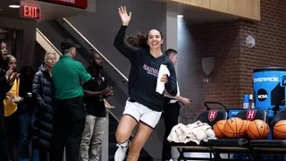 Elena Rodríguez quiere capitanear a Harvard y liderar en su último año NCAA