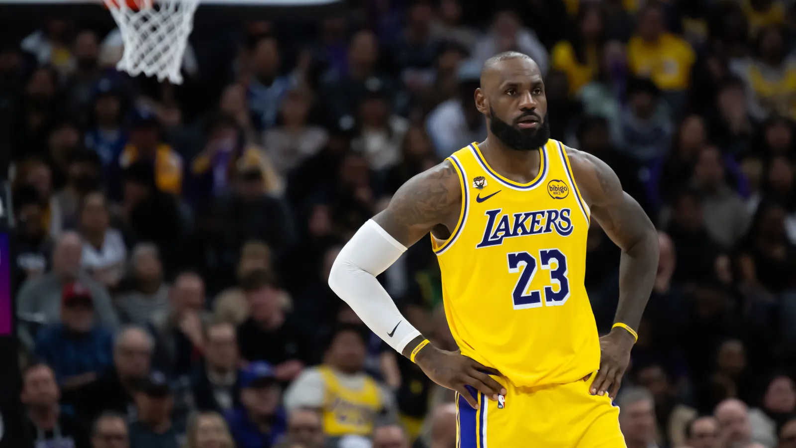 Un nuevo récord para LeBron James, pero derrota de los Lakers en Denver