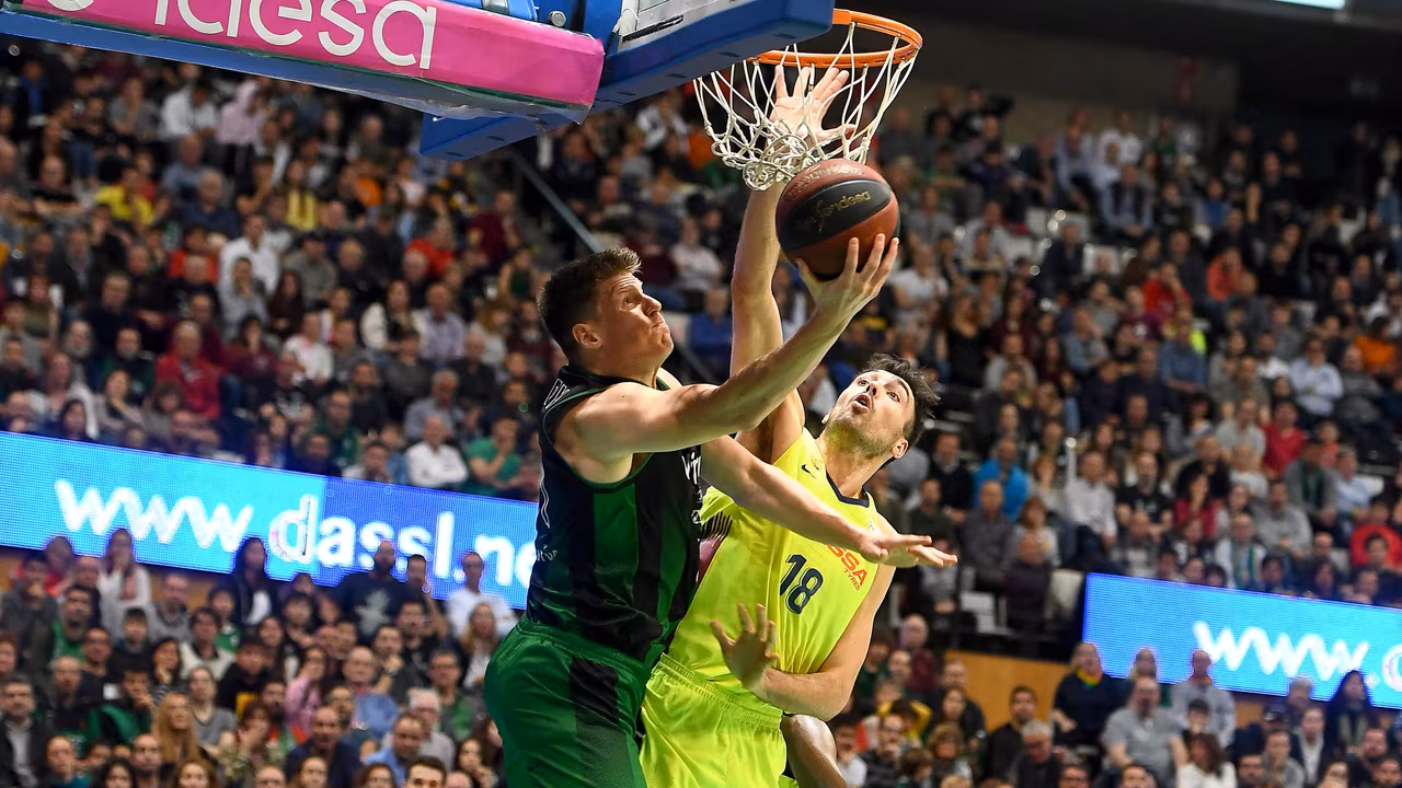El Joventut se impone en el derbi 89-77