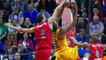 Navarro celebra su partido 300 y el Barça iguala la eliminatoria ante Lokomotiv (66-92)