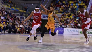 Un Baxi Manresa serio e intenso acaricia el playoff (76-84)