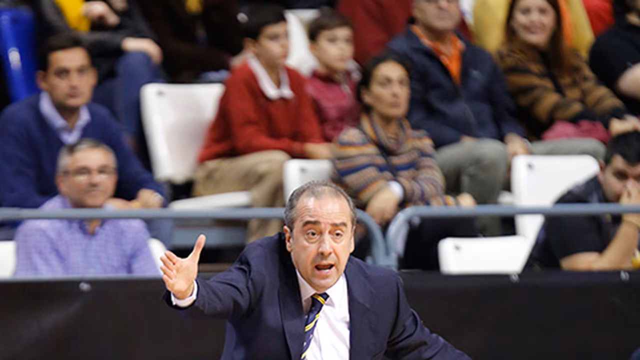 Pedro Martínez no renovará, y Txus Vidorreta será su relevo en Valencia