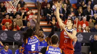 Baxi Manresa gana sobre la bocina a Valencia Basket (79-76)