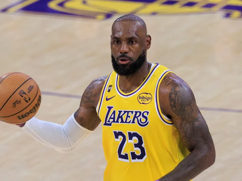 El nuevo rol que los Sixers preparan para LeBron James a sus 41 años