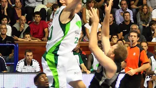 Carlos Jiménez renueva con Unicaja