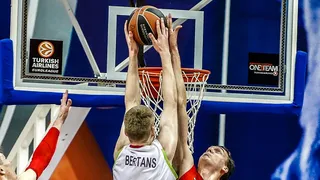 Carácter Baskonia: asustan a un CSKA excesivamente relajado pero superior (99-90)
