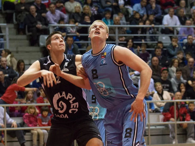 Desciende el FC Barcelona ‘B’. Huesca, en Playoff; Guillén, MVP en su adiós