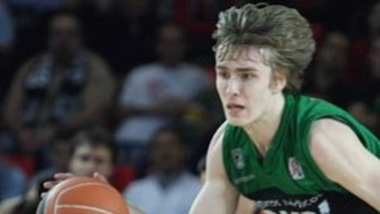 David Jelinek y Dmtry Flis, al primer equipo