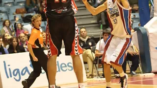 UCAM Murcia asalta Santiago a base de triples y neutraliza la remontada gallega (69-73)