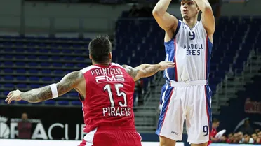 El clan de los Saric: “Si Dario no juega, buscaremos una salida de Efes”