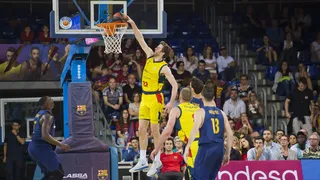 MoraBanc Andorra da la primera sorpresa del Playoff ganando en el Palau