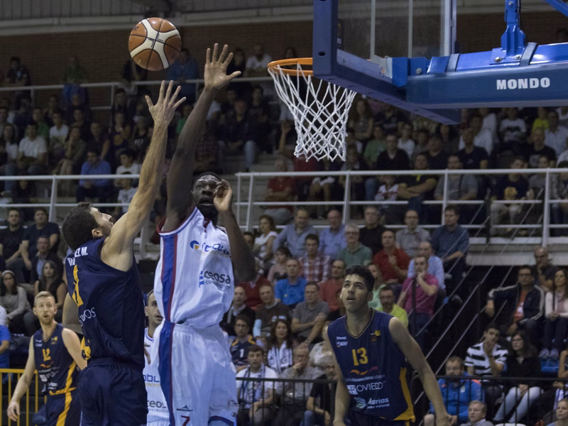 Breogán, Oviedo y Prat ratifican el pleno local. Jordi Trias, MVP de la jornada