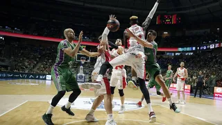 Baskonia aplasta sin piedad a Unicaja en Málaga y se mete en semifinales por la vía rápida
