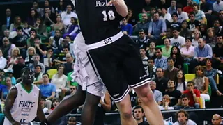 Hampl, adiós a Bilbao con las competiciones Adecco en el horizonte: ¿Próximo destino Andorra, a corto o a medio plazo?