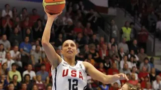 WNBA: Acabada la liga regular continúa el espectáculo