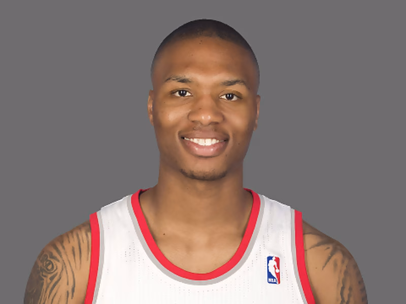La Noche Americana: Blazers desactivan la bomba Harden en una noche de prórrogas. El rookie Lillard enamora. Debutan Claver y De Colo. Mayo anota 7 triples. 3+1 ganador de Ray Allen