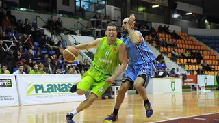 Zoco Plata: Bitinas, base para Askatuak. Portalez (CAI) cedido al Araberri. Rapier, off