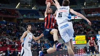 Laboral Kutxa se esfuerza lo mínimo para amarrar los Playoff (83-72)