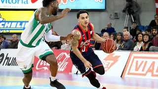 Baskonia sigue en los puestos de cabeza a pesar de un aguerrido Betis (79-75)