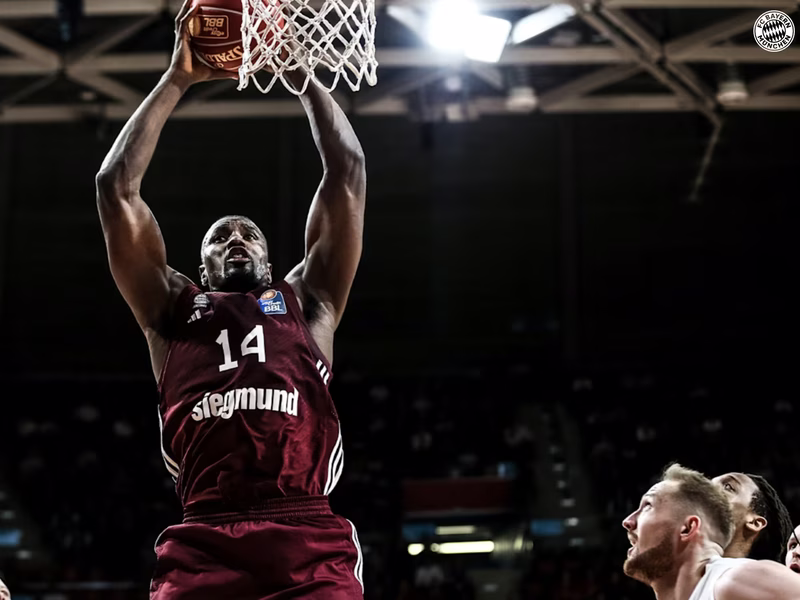 Laso no se equivoca y Serge Ibaka ya deslumbra en el Bayern