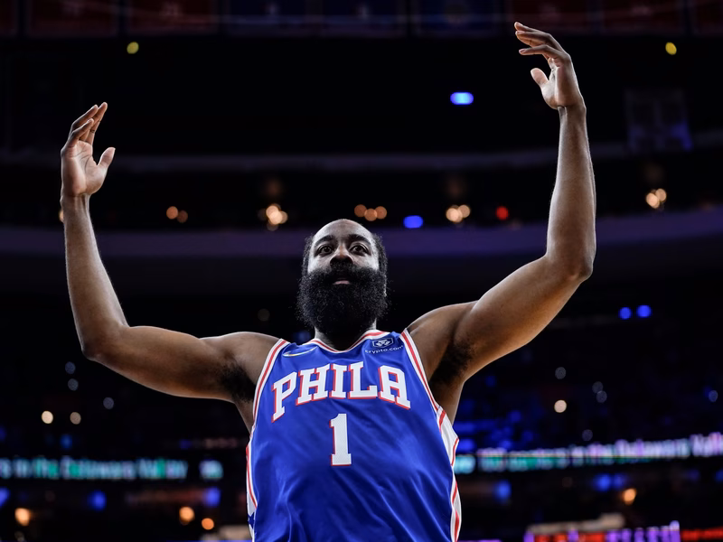 Harden da el golpe: ejecuta su opción de jugador pero ¡Para irse de los Sixers!