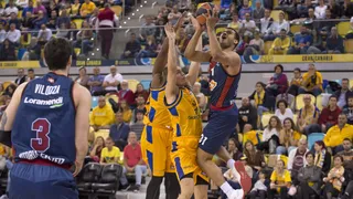 El Herbalife Gran Canaria sin aire, le pone las cosas sencillas a Baskonia (71-84)