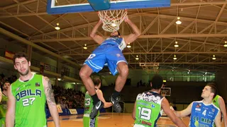 El Peixe se comió al líder en la previa copera. Lucentum sufre y Granada apaga a Xuven