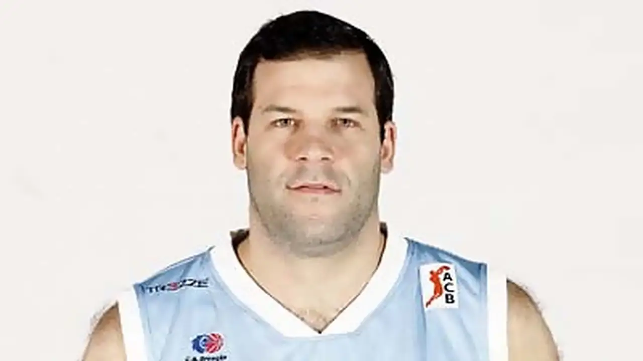 Alfonso Reyes vuelve a las canchas