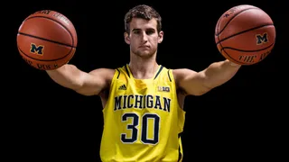 La historia de Austin Hatch: superviviente de dos accidentes aéreos y ahora en Michigan