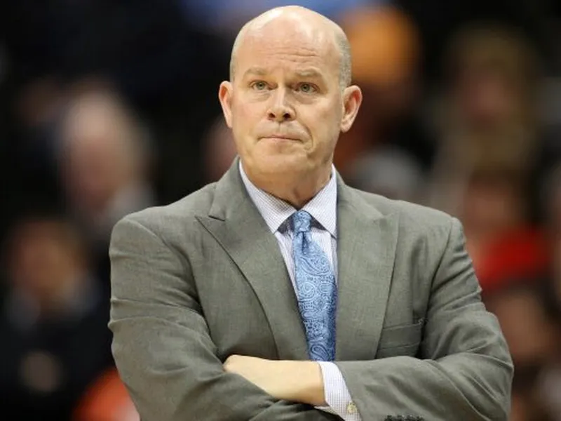 Charlotte Hornets despide a Steve Clifford