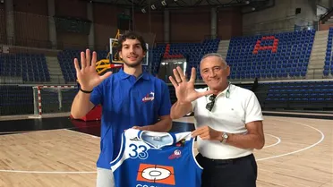 Laso renueva en un Clavijo que se pronuncia sobre los ascensos ‘en diferido’