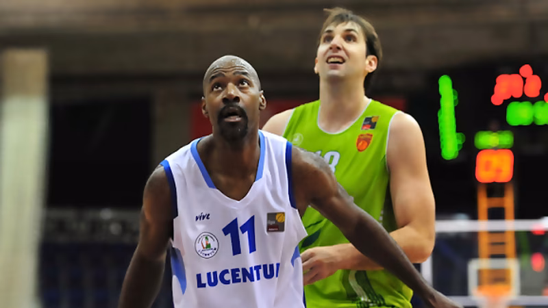 Leyenda viva: Darryl Middleton (47 años) firma con Servigroup Benidorm de EBA