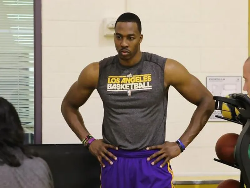 Los Angeles Lakers 2012-13: Con Dwight Howard, ¿hasta el infinito y más allá?