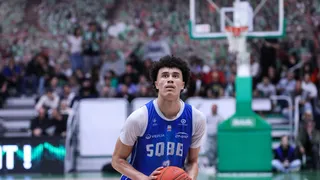 Nolan Traoré se sale y es vigilado in situ por esta franquicia NBA