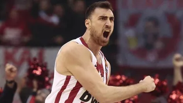 La historia de… Nikola Milutinov, el deseado pívot que domina el rebote en Europa