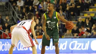 Unicaja supera sin apuros a un Manresa abatido (63-80)