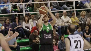 Zoco LEB Oro: Triple renovación en Coruña. Cruz, sigue en Cáceres. COB se mueve