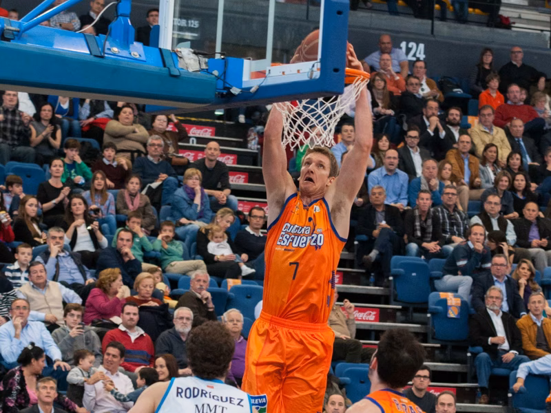 El futuro del Valencia Basket: Doellman y Dubljevic, pilares; suenan Zisis y Van Rossom