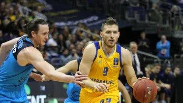 Gran Canaria se mete en los cuartos con un Mekel decisivo (72-75)